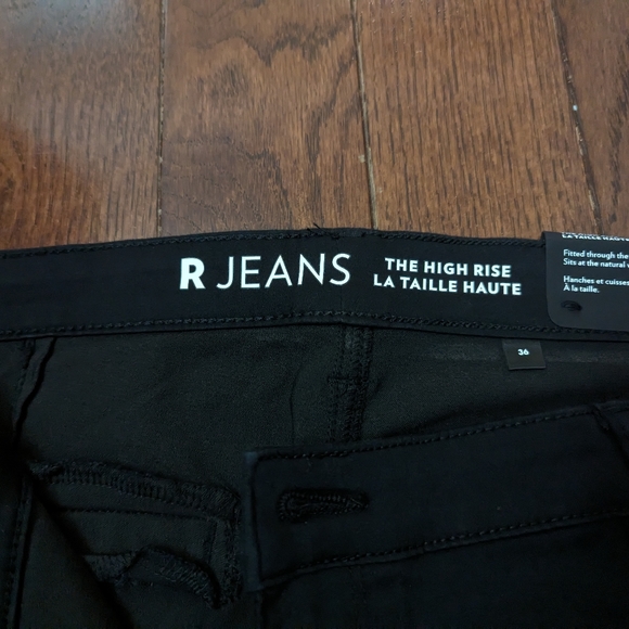 Reitmans High Rise Skinny Jeans - Picture 6 of 7